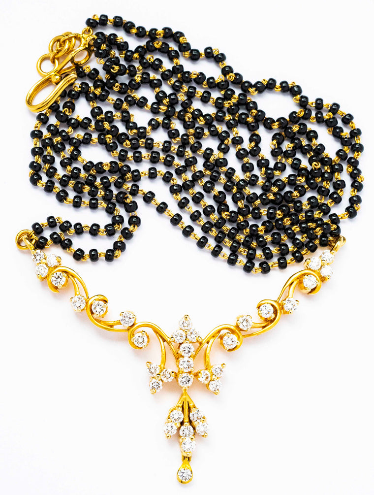 18kt Yellow Gold Black Beaded Chain with Diamond Pendant