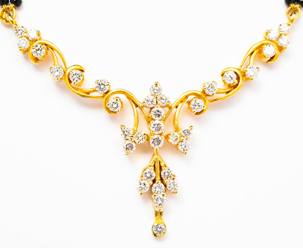 18kt Yellow Gold Black Beaded Chain with Diamond Pendant