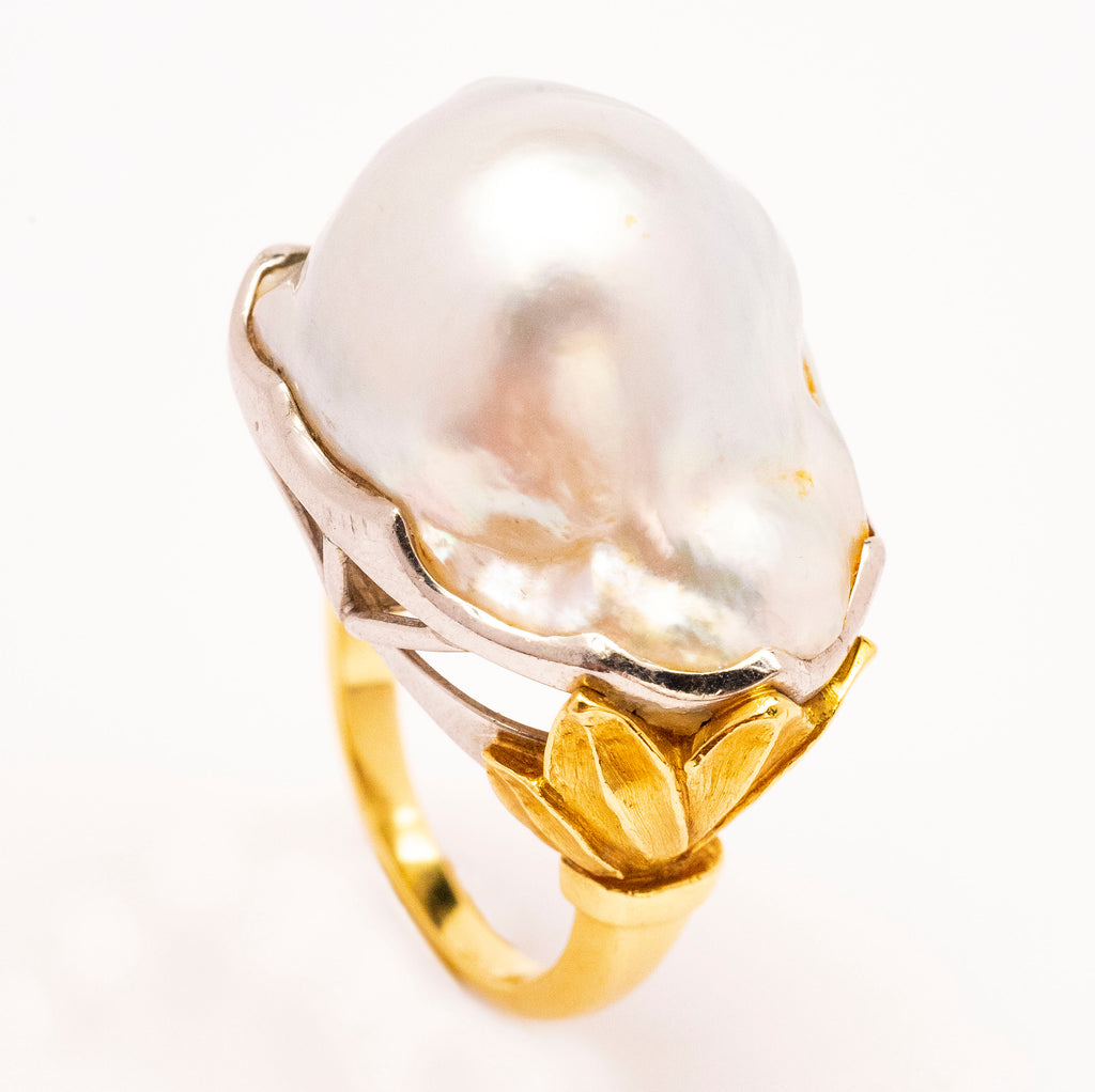 18kt Yellow Gold and Platinum South Sea Baroque Pearl Ring