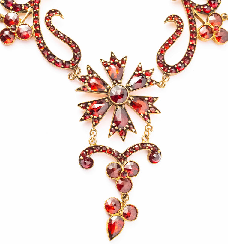 c1890  Antique Victorian Garnet Necklace